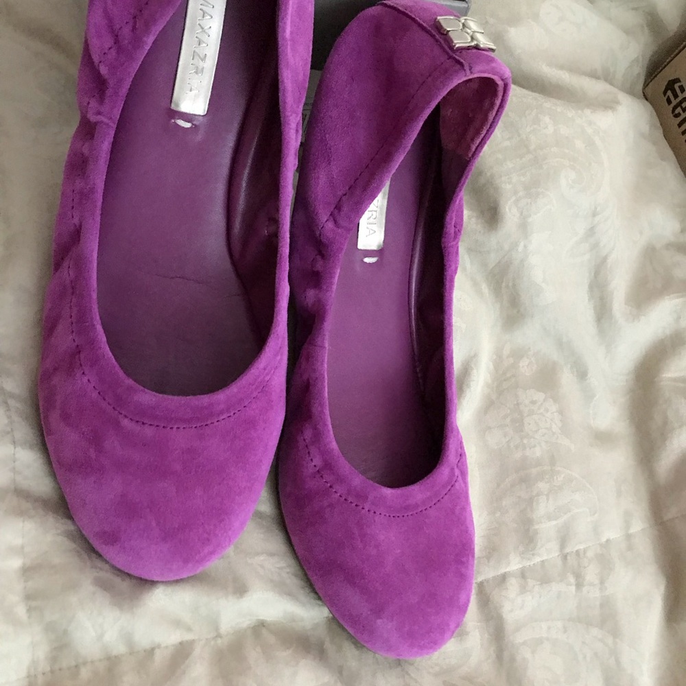 BCBG MAXAZRIA Rose -Violet Kidsuede Flats